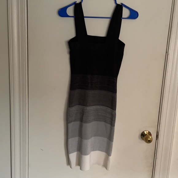 Express Customized Dress - Picture 2 of 6